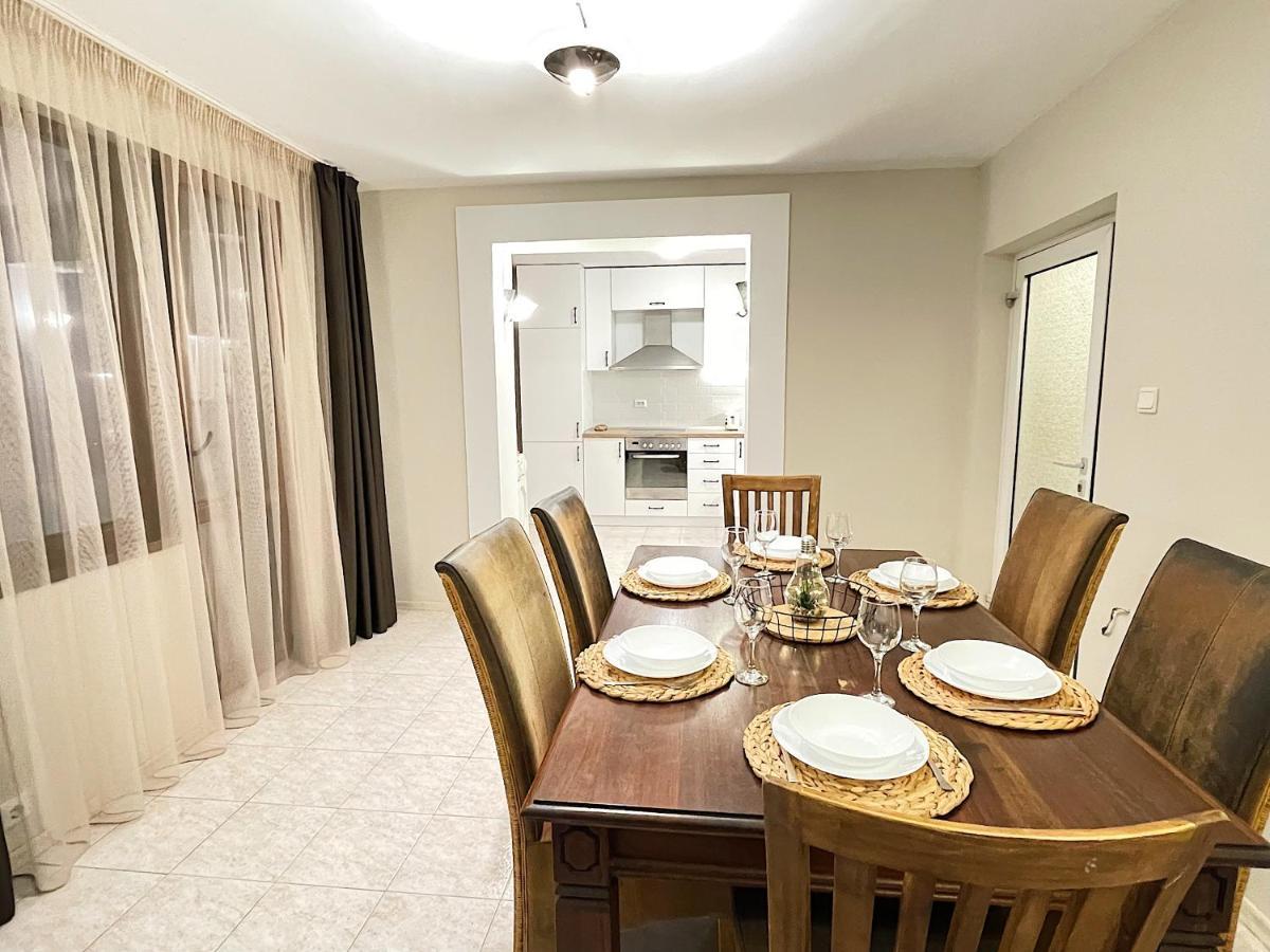 Fenix 2 Bedroom Apartment Varna Center المظهر الخارجي الصورة