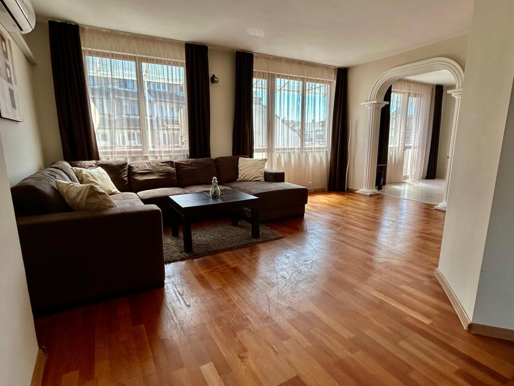 Fenix 2 Bedroom Apartment Varna Center المظهر الخارجي الصورة